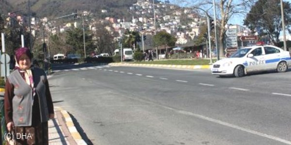 Pazarcı kadının, peynir ve kabakları çalındı