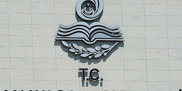 Evren ve Şahinkaya AYM'ye bireysel başvuru yaptı