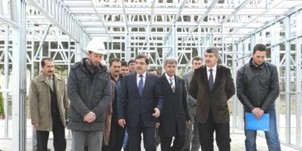 Bu köy okulu 10 şiddetinde depreme dayanaklı