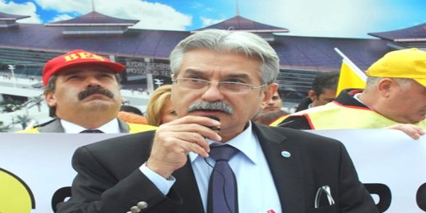Aydın'da büro çalışanları bordro yaktı