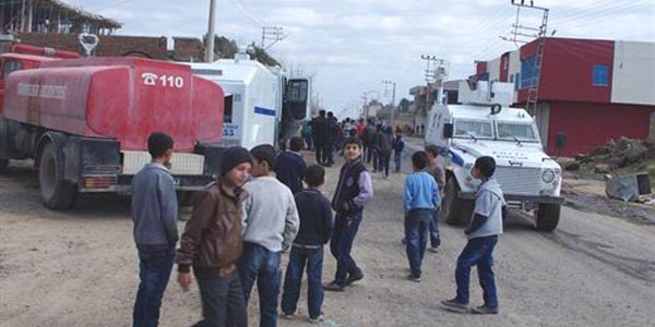 Viranşehir'de olaylar çıktı: 8 gözaltı