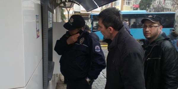 Dolandırıldığına polis bile inandıramadı