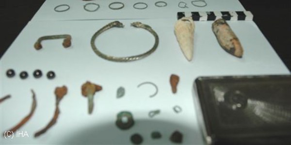 Karaman'da 40 parça tarihi eser ele geçirildi