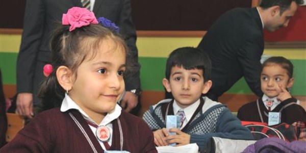 Gümüşhane'de okul sütü dağıtımı başladı