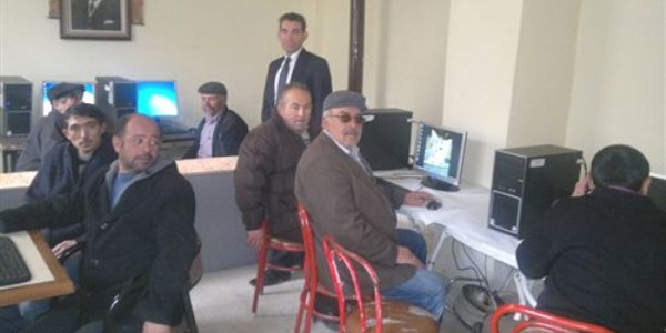 Köyde bilgisayar kursu