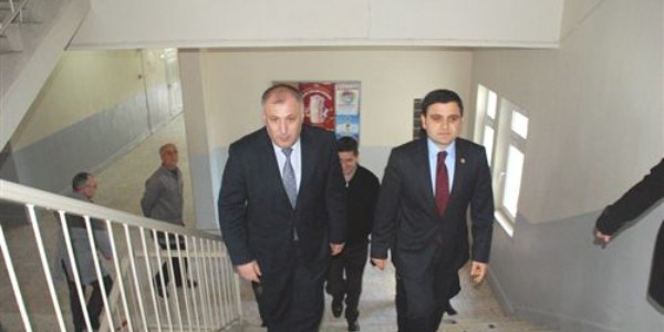 Milletvekili Kaşdemir öğrencilerle ders işledi