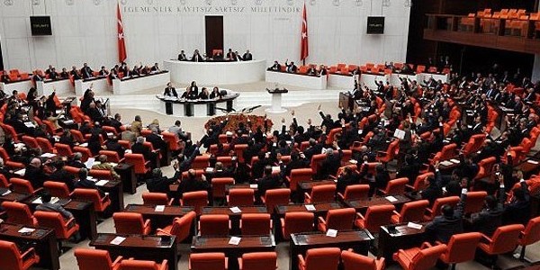 Sağlıkta kamu özel ortaklığı tasarısı Genel Kurul'da
