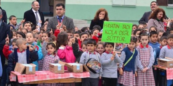 Manisa'da 87 bin öğrenciye okul sütü