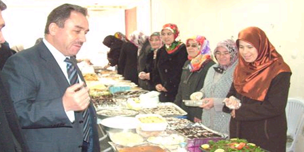 Nevşehir Müftülüğü'nden 'Suriye için bir ekmek bir battaniye' kampanyasına destek