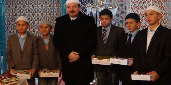 180 vakit namaz kılana tablet bilgisayar