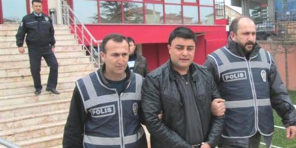 Amca katili, kadın kılığında hastaneye giderken yakalandı