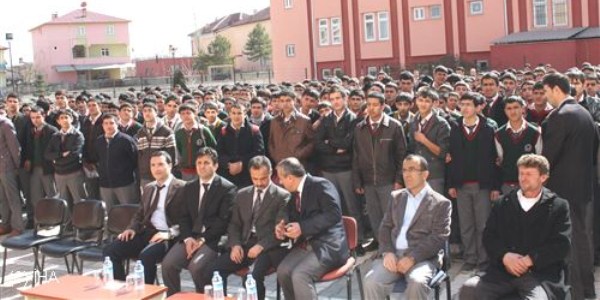 Şampiyon öğrenciler ödüllendirildi