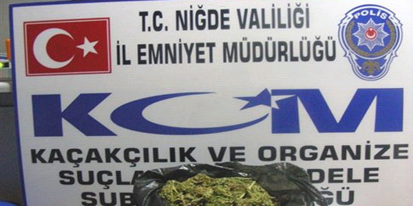 Polisten uyuşturucu tacirlerine darbe