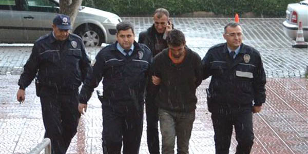 Kablo çalan hırsızlar yakalandı