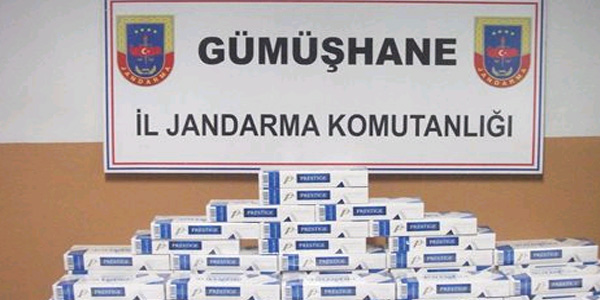 Gümüşhane'de kubar esrar ve kaçak sigara yakalandı