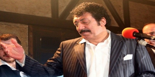 Müslüm Gürses hayatını kaybetti