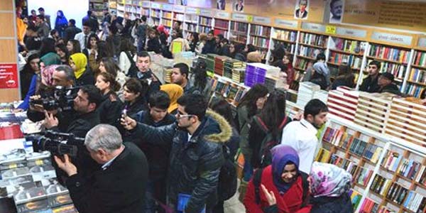 Deniz kitap fuarı ilçelerde devam edecek