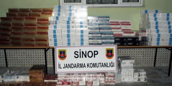 Sinop'ta 177 bin 630 paket kaak sigara ele geti