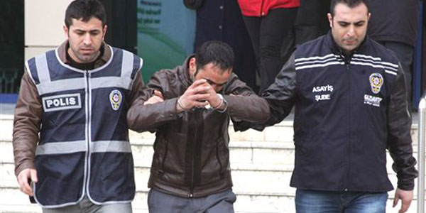 Bardaktaki parmak izi, faili meçhul 20 olayı aydınlattı