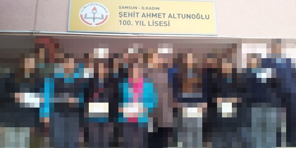 Kendilerini uyaran nöbetçi öğretmeni dövdüler