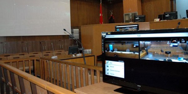 Mahkemelerde Kürtçe tercüman bulunacak