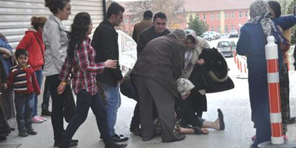 Üzerine TV devrilen çocuk öldü
