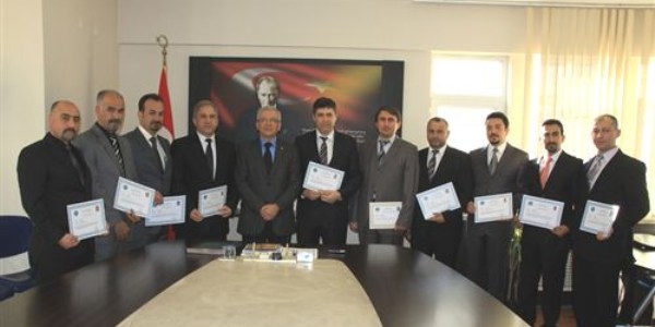 Cinayeti aydınlatan polisler ödüllendirildi