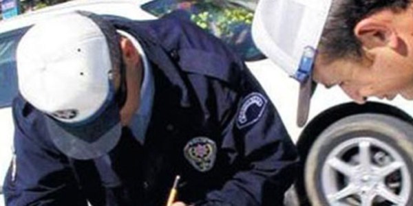 Polisler, kemer takmayan polislere ceza yazacak