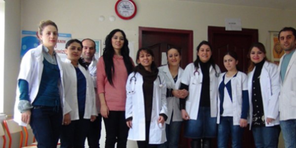 Fedakar doktor sınırda