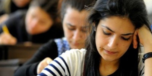 YDS'yi kaçıranlar, bir hak daha istiyor