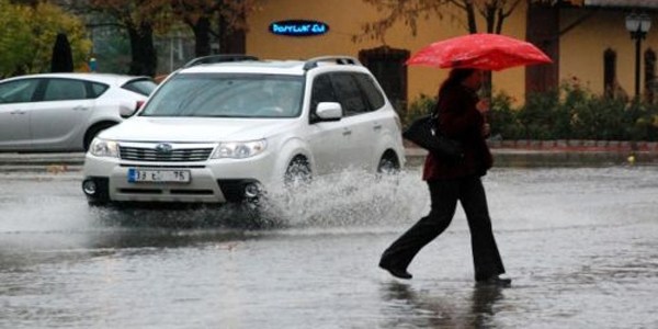 Meteoroloji'den fırtına ve sel uyarısı