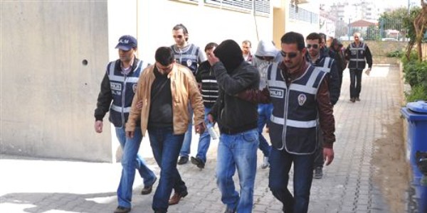 Alanya'da torbacı operasyonu