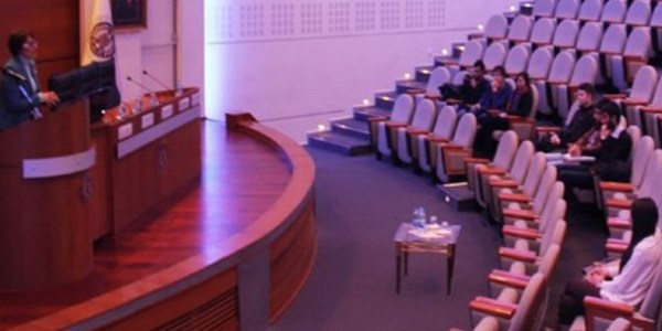 16 kişilik konferansta büyük şok!