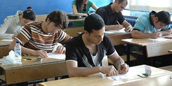 Yeni açıköğretim sistemi kolay mezun ediyor