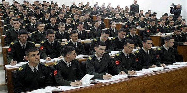 Geleceğin komutanlarına psikolojik destek eğitimi