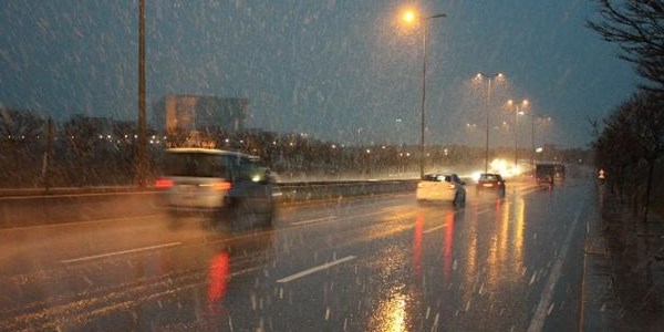 Ankara'da kar yağışı
