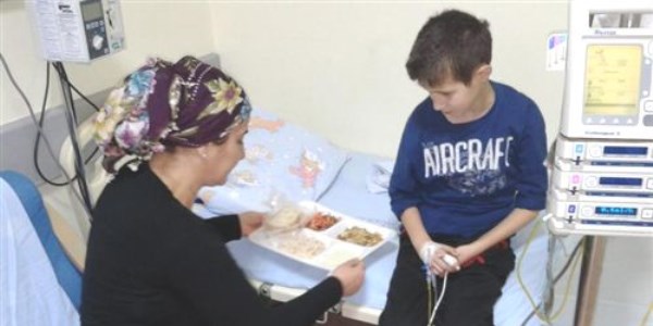 6. sınıf öğrencisi hayat mücadelesi veriyor