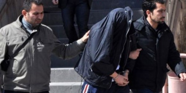 İki kardeşin YGS oyunu polislere takıldı