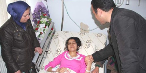 BDP heyeti zırhlı aracın çarptığı kızı hastanede ziyaret etti