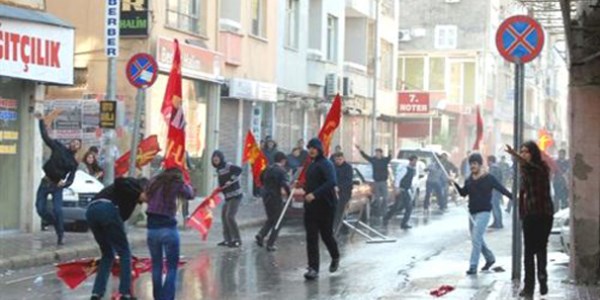 Öğrenci eylemine polis müdahalesi