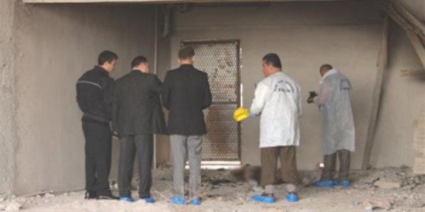 Kocasının yanmış cesedini buldu