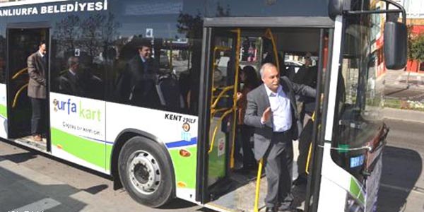 Şanlıurfa Belediye Başkanı otobüs muavini oldu