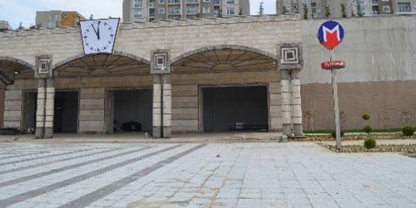 Başakşehir metrosu yılan hikâyesine döndü