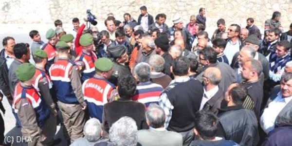 2B eylemcilerini binbaşı ikna etti