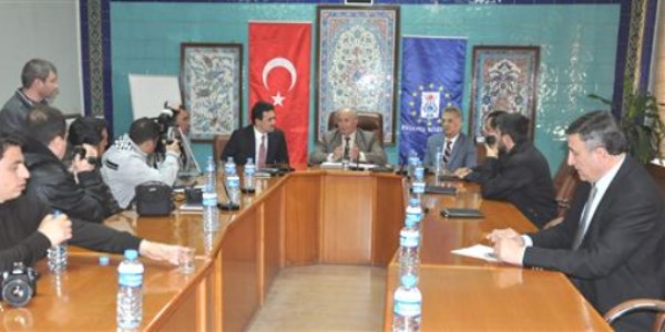 Kütahya'da 'troleybüs hattı' için imzalar tamam