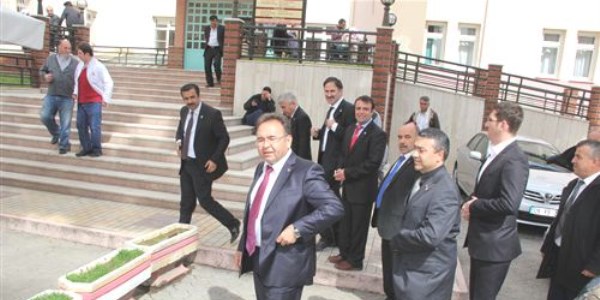 Sağlık-Sen Genel Başkanı'ndan sağlık çalışanlarına ziyaret