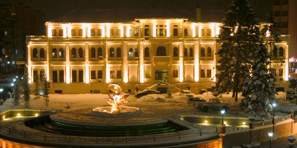 Vatandaş işletmelerin gece 03.00'e kadar açık olmasından memnun