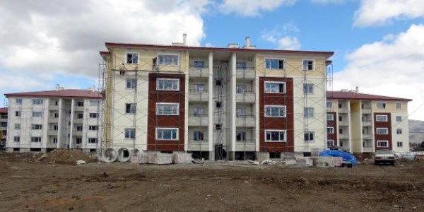 TOKİ, Erzincan'da 386 konutu satışa çıkarıyor