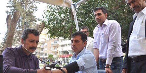 Kızıltepelilerden Kızılay'a kan bağışı