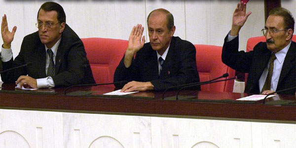 1999'da İmralı'dan Kandil'e görüntülü mesaj gitmiş